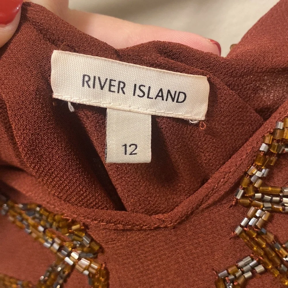 River Island Burgundy Beaded Sleeveless Blouse - Picture 6 of 10